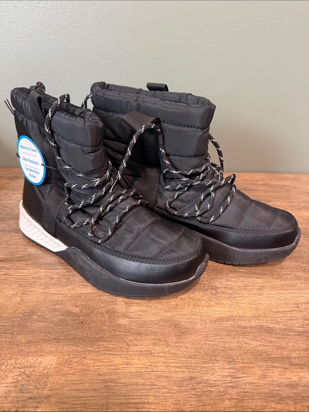 Time and Tru Black Quilted Lace-Up Puffer Boots
